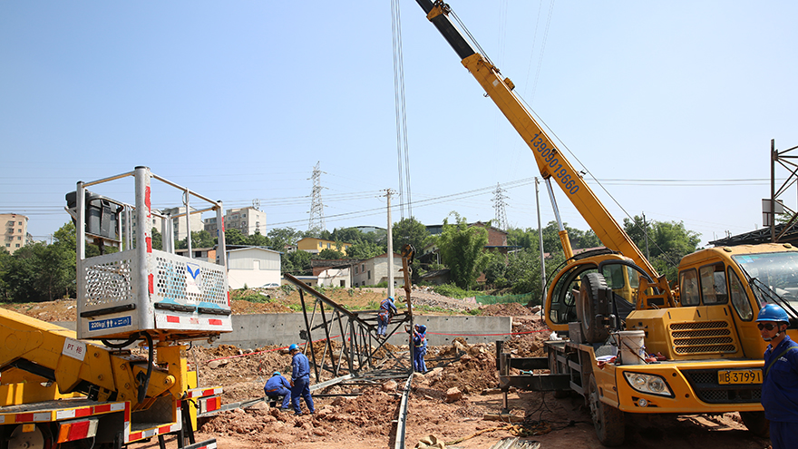 05һ��·�϶��½�����