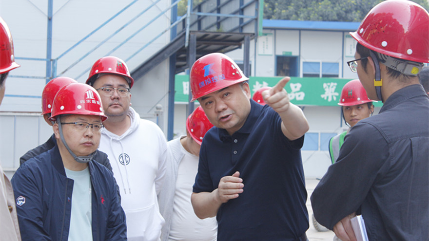 ���ŵ�ί��ǡ����³�Ф�ִ��Ӷ���������Ϻӹ㳡�徲�����������������