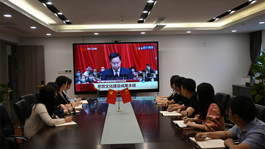 ���_����