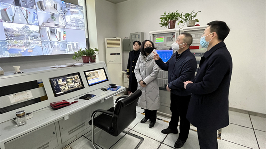 图7：集团董事王玉梁督导康来物业