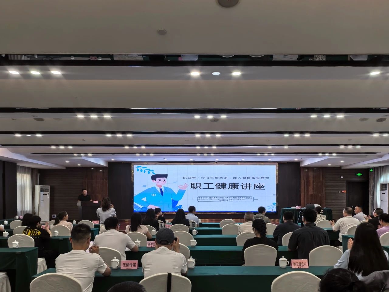 ְ����������